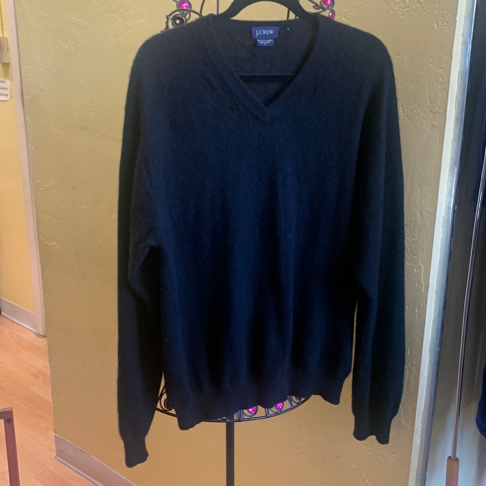 J CREW MENS 2PLY CASHMERE SWEATER LIKE NEW NO STAINS NO HOLES SMOKE FREE SIZE(XL